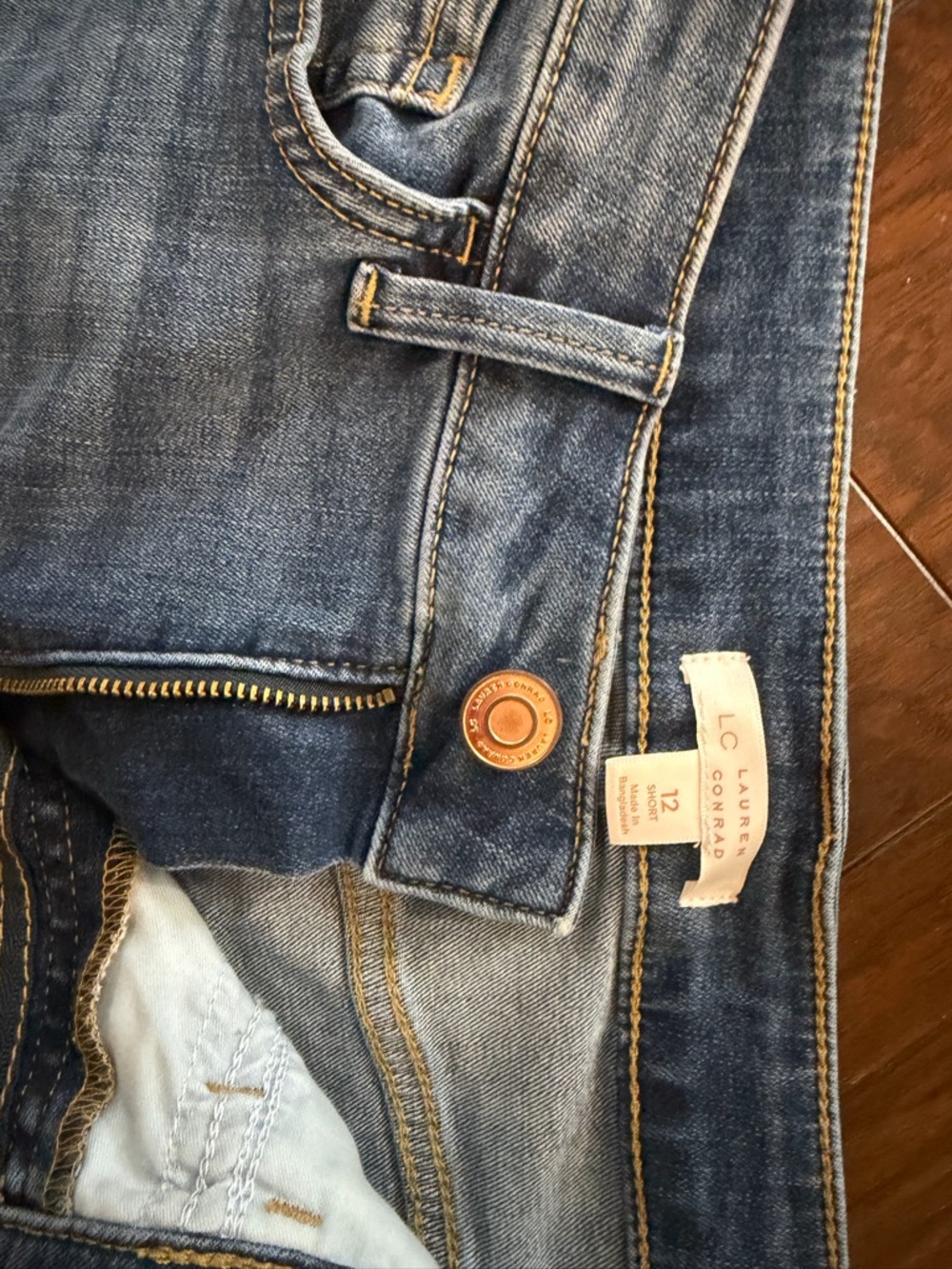 LC Lauren Conrad Bootcut Jeans in Mid Blue Wash-size 12 30 in inseam - Picture 2 of 6